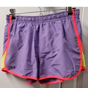 Under Armour Shorts Women's Size: Small Athletic